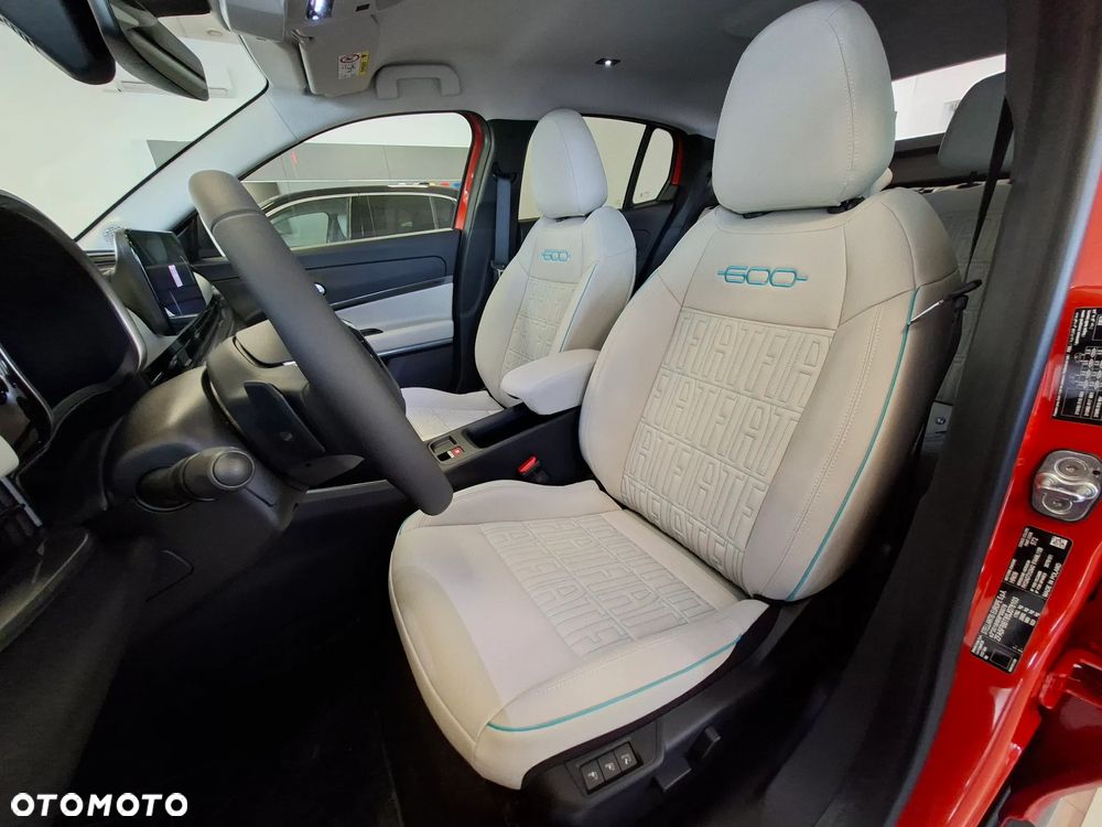 Fiat 600 1.2 Turbo Hybrid La Prima eDCT - 8