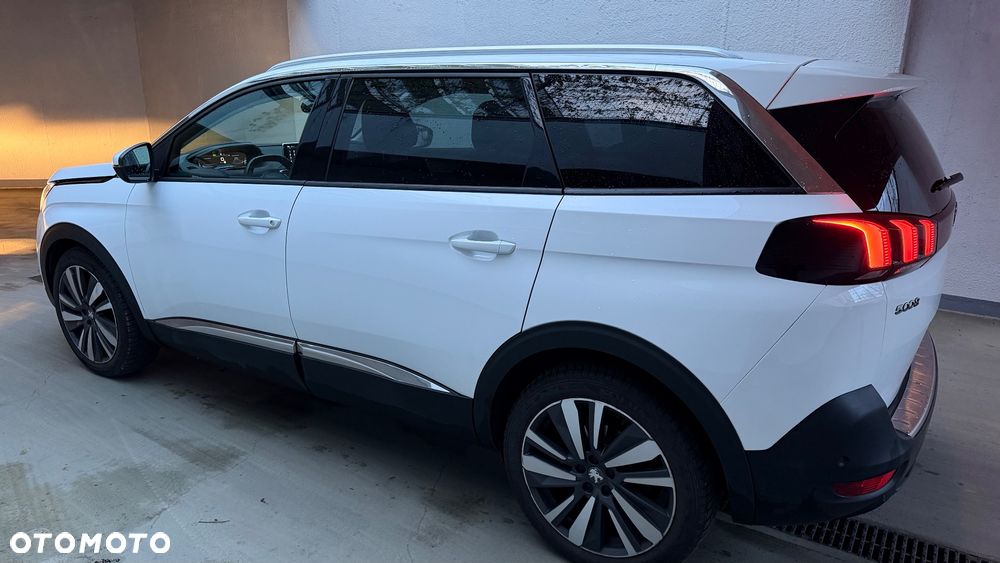 Peugeot 5008 1.2 PureTech Allure Pack S&S EAT8 - 7