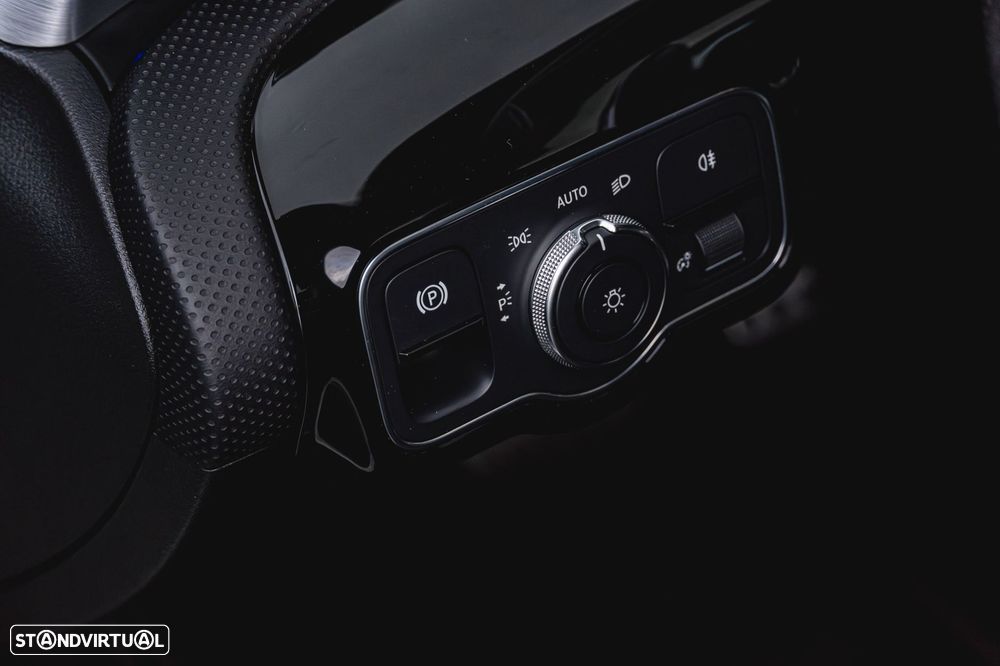 Mercedes-Benz CLA 200 - 11