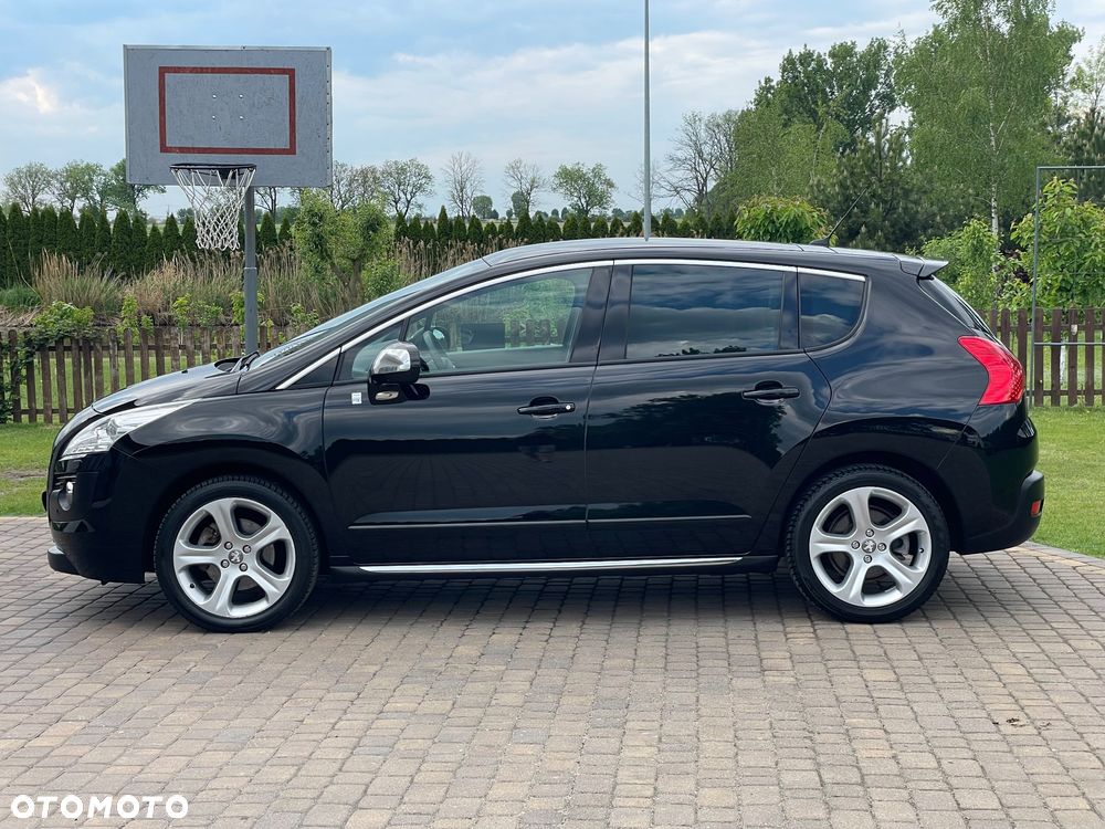 Peugeot 3008 Hybrid4 - 12
