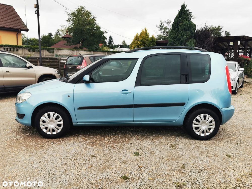Skoda Roomster 2011 photo 2