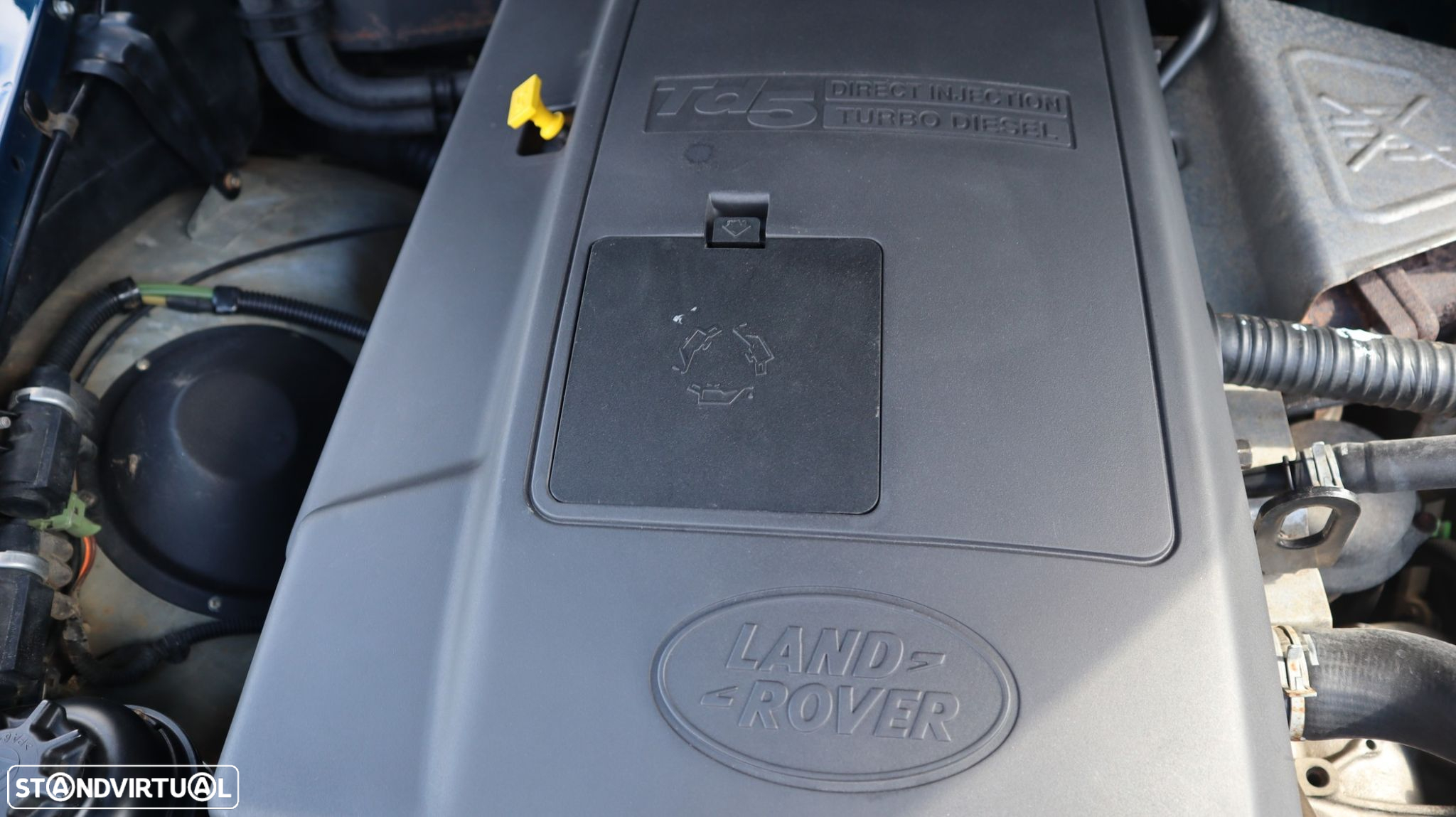 Land Rover Defender 90 SW 2.5 Td5 E - 16