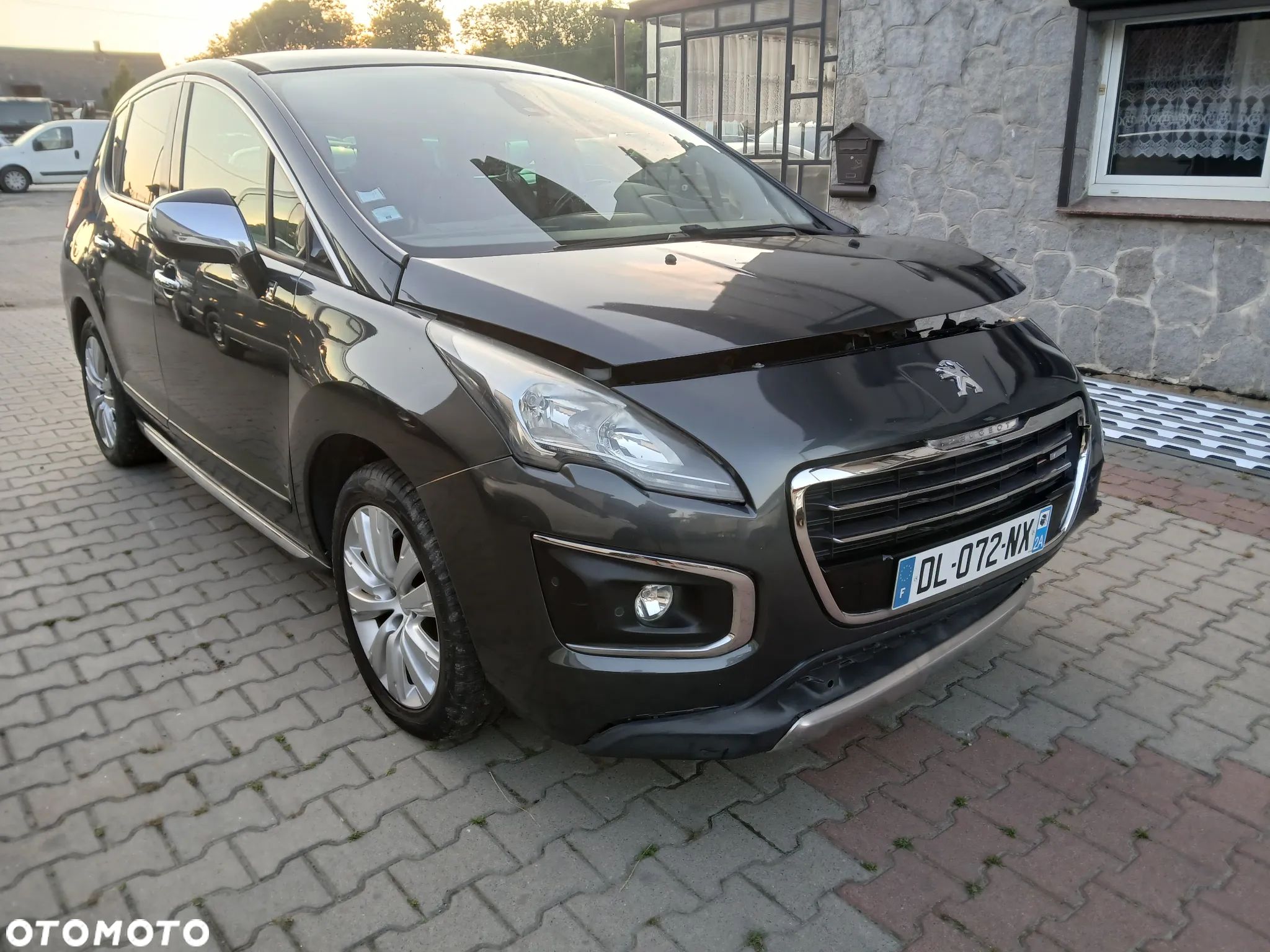 Peugeot 3008 2.0 HDi HYbrid4 - 1