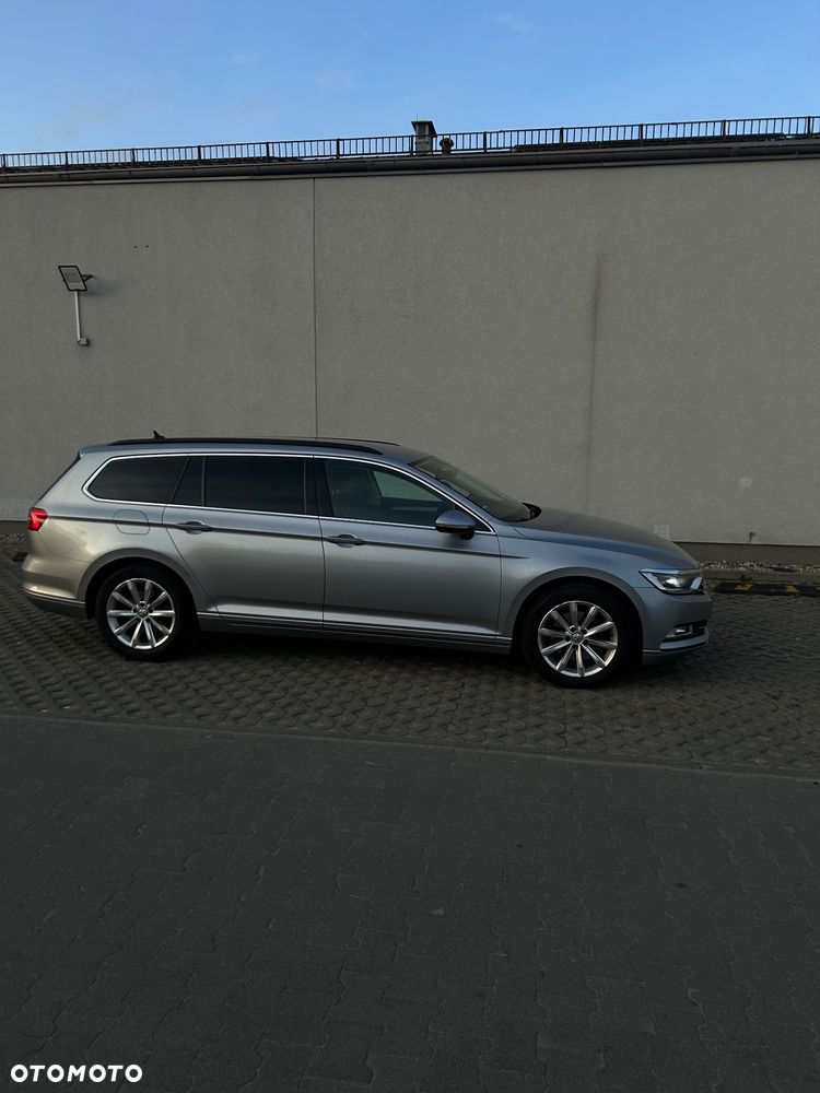Volkswagen Passat 2.0 TDI SCR DSG Comfortline - 5
