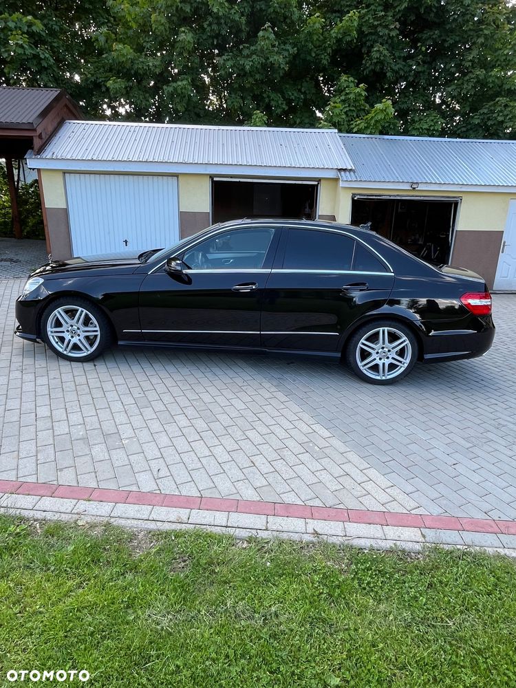 Mercedes-Benz Klasa E 350 CDI DPF 4Matic BlueEFFICIENCY 7G-TRONIC Avantgarde - 32