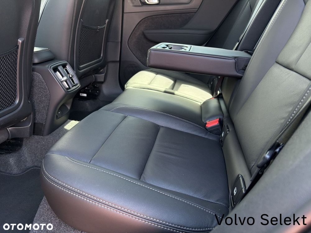 Volvo XC 40 B3 B DKG Core - 13
