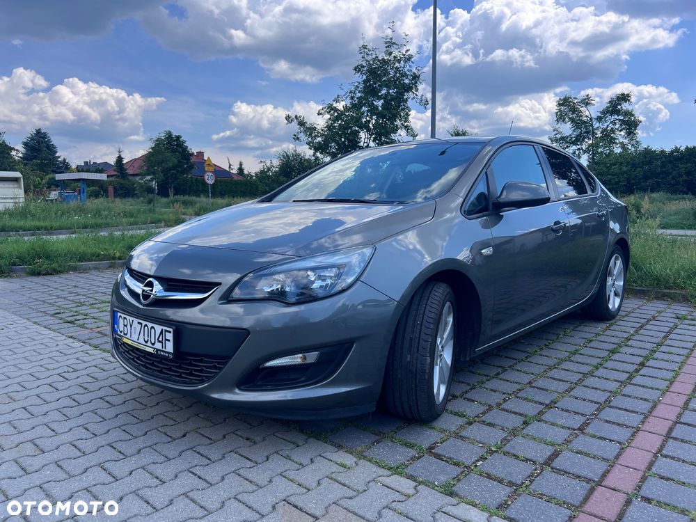 Opel Astra - 1