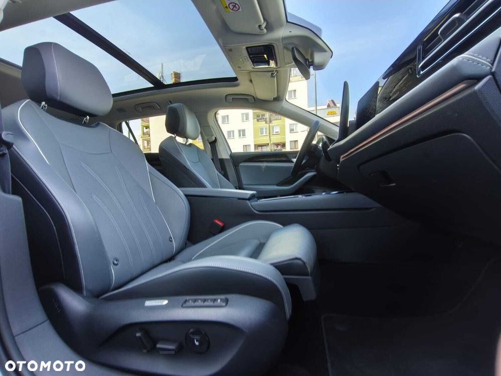 Volkswagen Passat Variant 2.0 TDI SCR Elegance DSG - 19