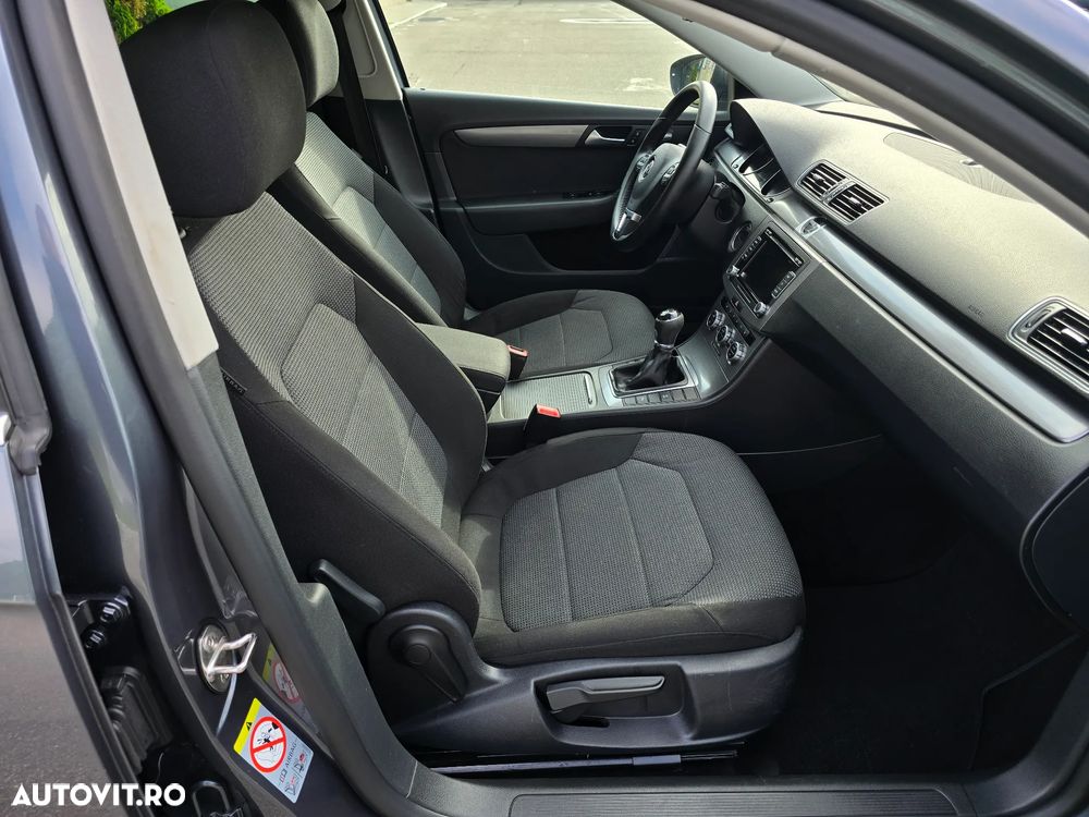 Volkswagen Passat - 6