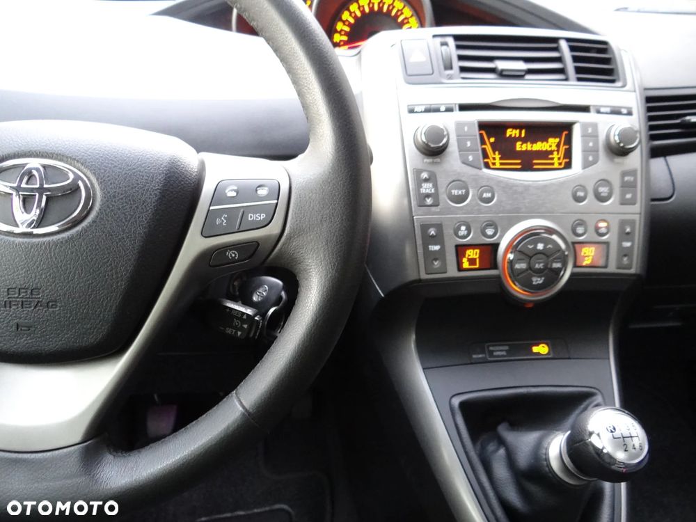 Toyota Verso 1.8 7-Sitzer Comfort - 28
