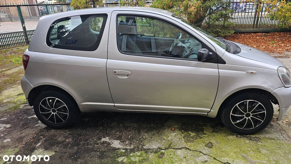 Toyota Yaris 1.3 Luna - 2