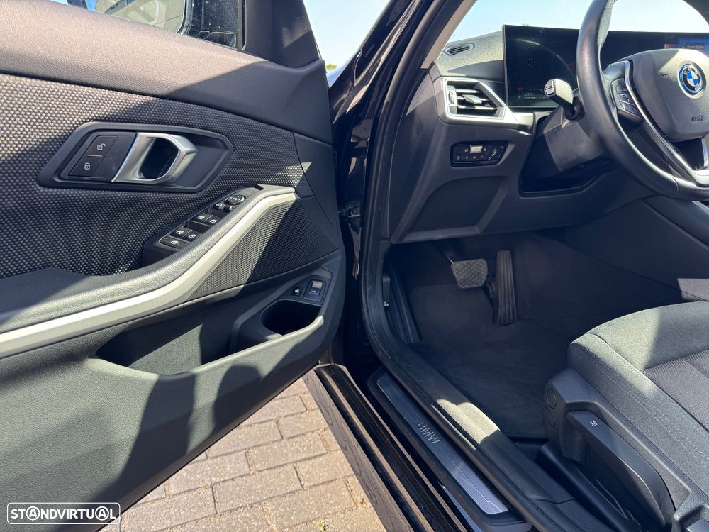 BMW 320 e Aut. - 15
