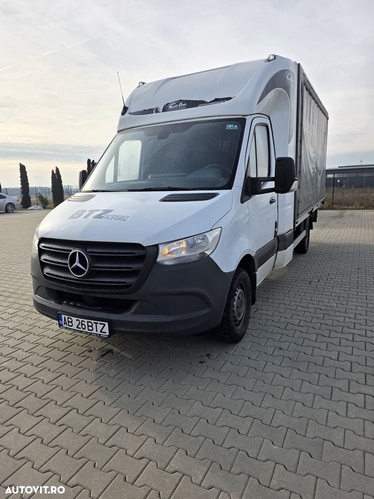 Mercedes-Benz Sprinter - 2