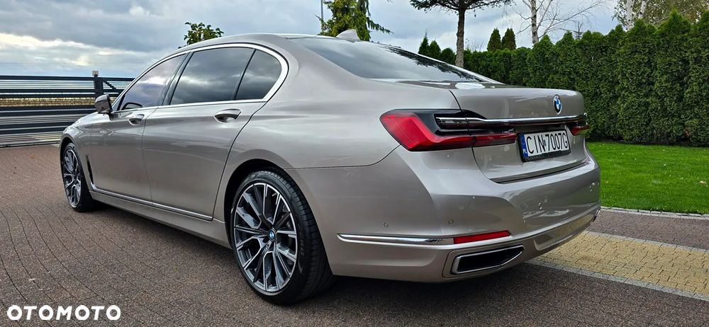 BMW Seria 7 [G11 G12] 19-22 - 32