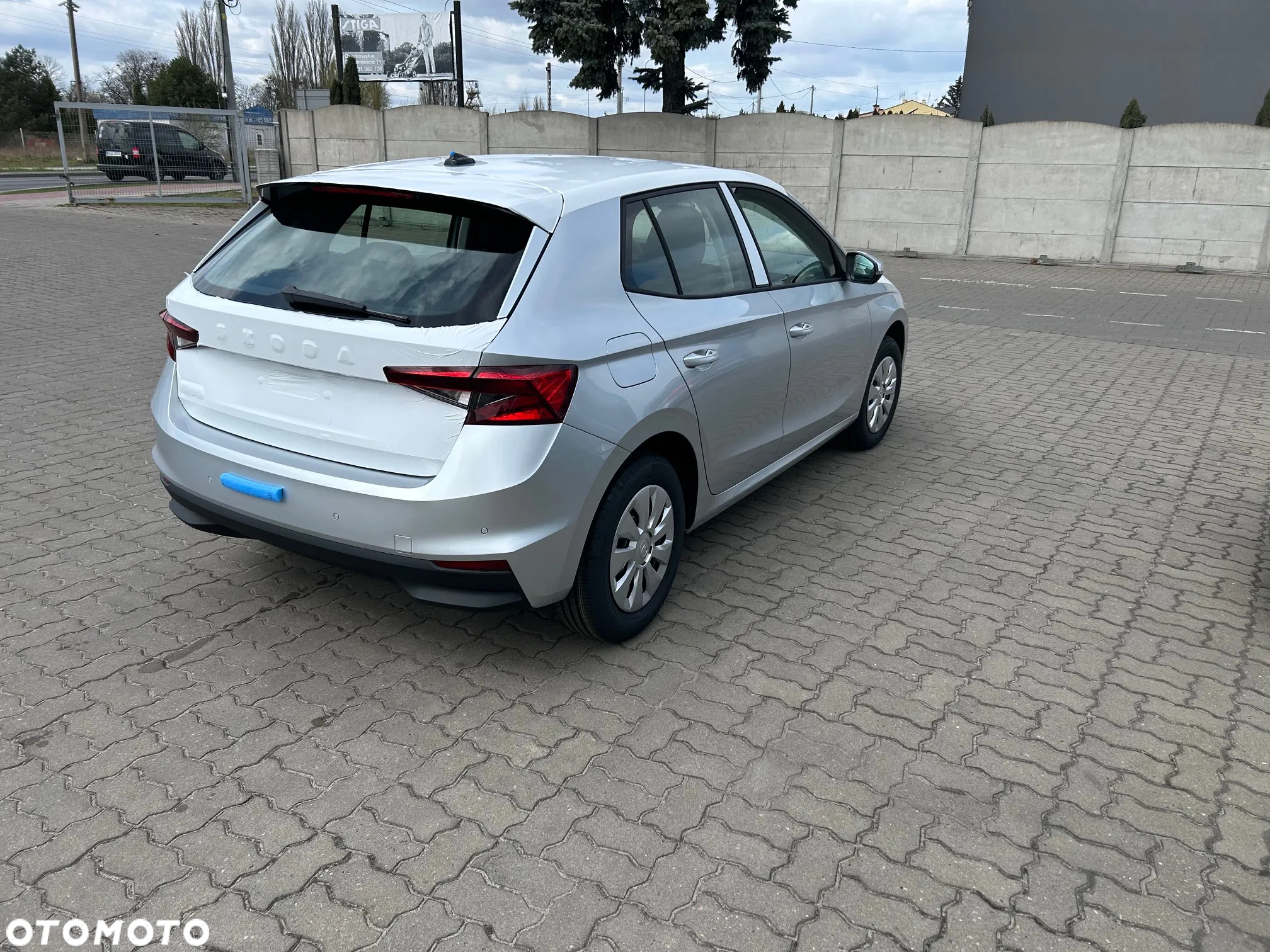 Skoda Fabia 1.0 Essence - 5