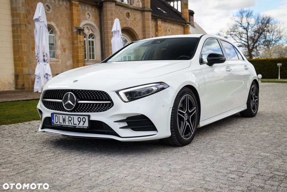 Mercedes-Benz Klasa A 250 AMG Line 7G-DCT - 3