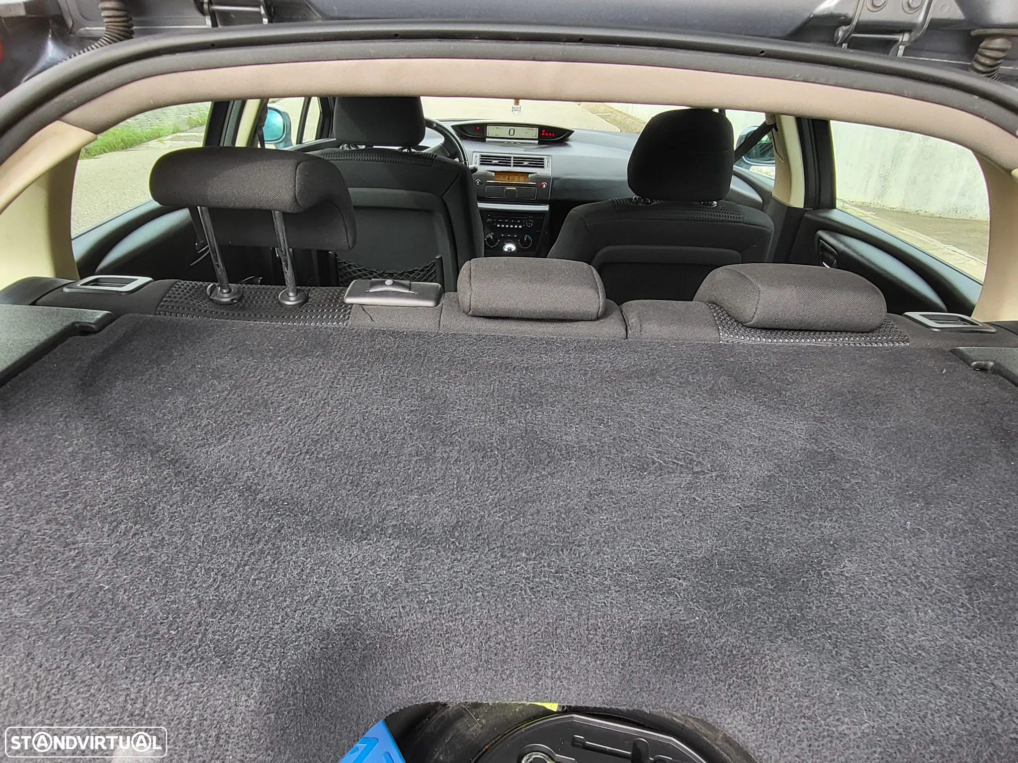Citroën C4 1.6 HDi VTR Pack - 29