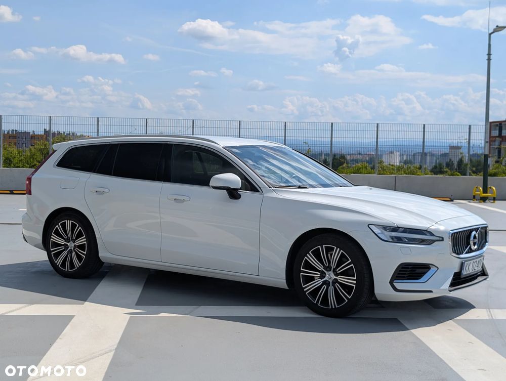Volvo V60 T6 AWD Recharge Geartronic Inscription - 4