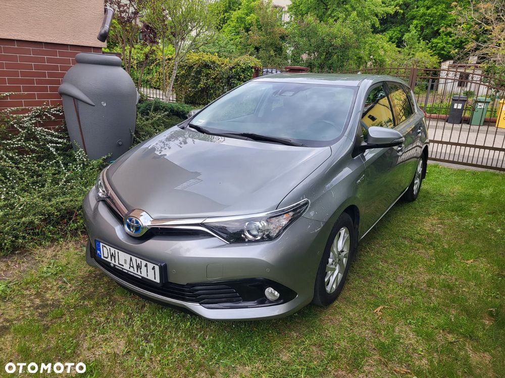 Toyota Auris Hybrid 135 Premium - 12