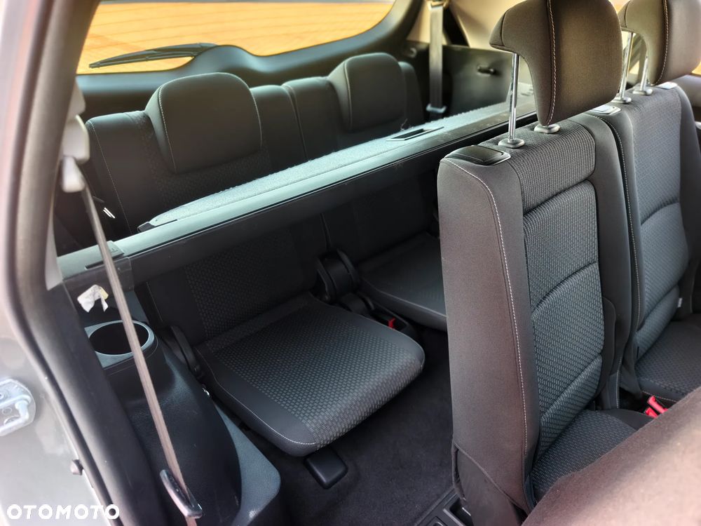 Toyota Verso 1.8 7-Sitzer Skyview Edition - 26