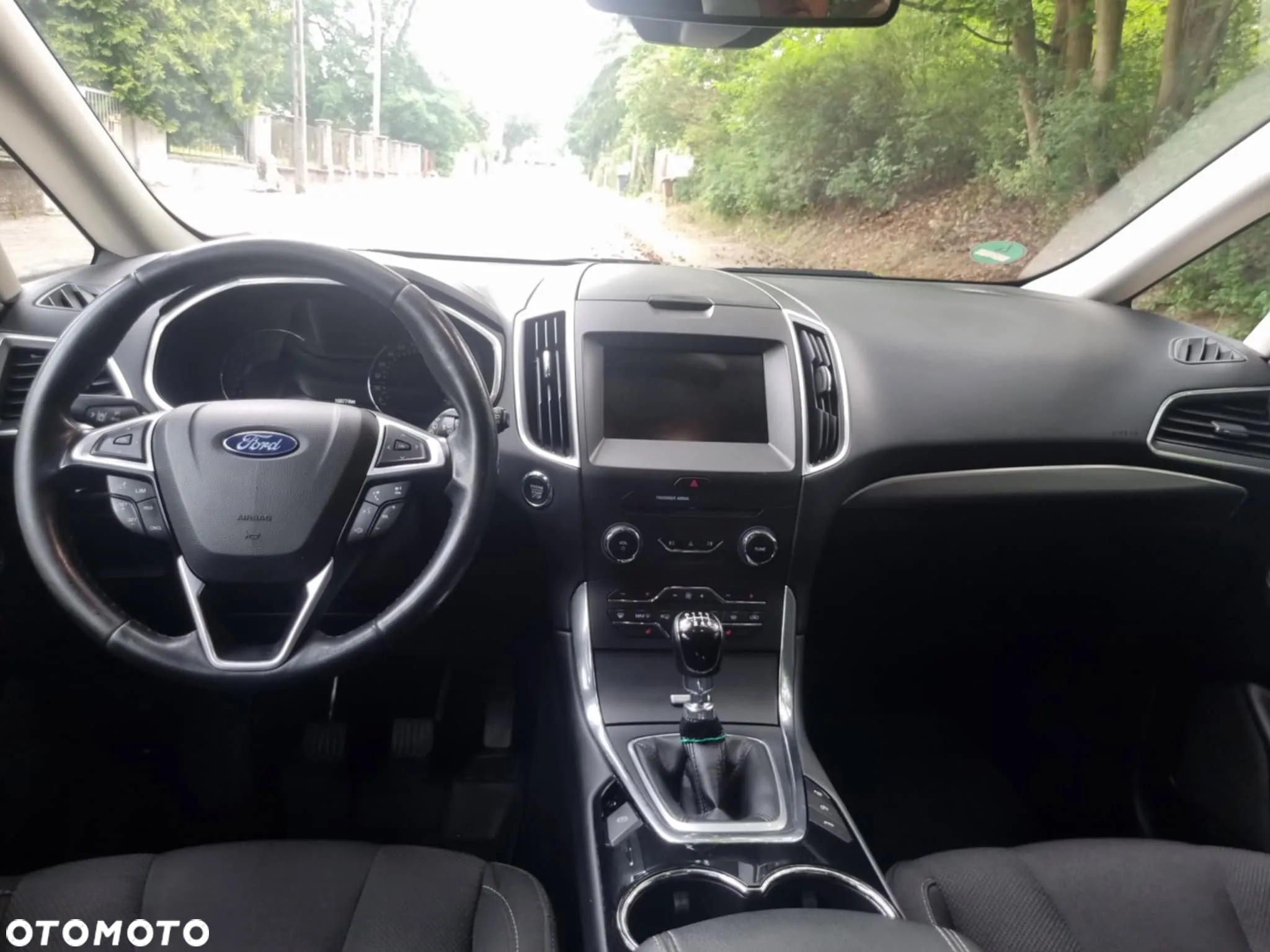 Ford S-Max - 12