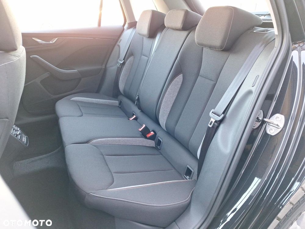 Skoda Kamiq 1.5 TSI Drive DSG - 30