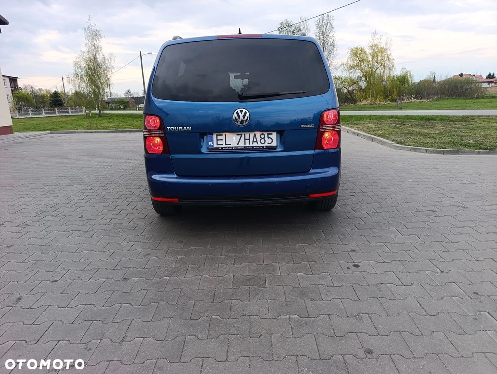 Volkswagen Touran - 5