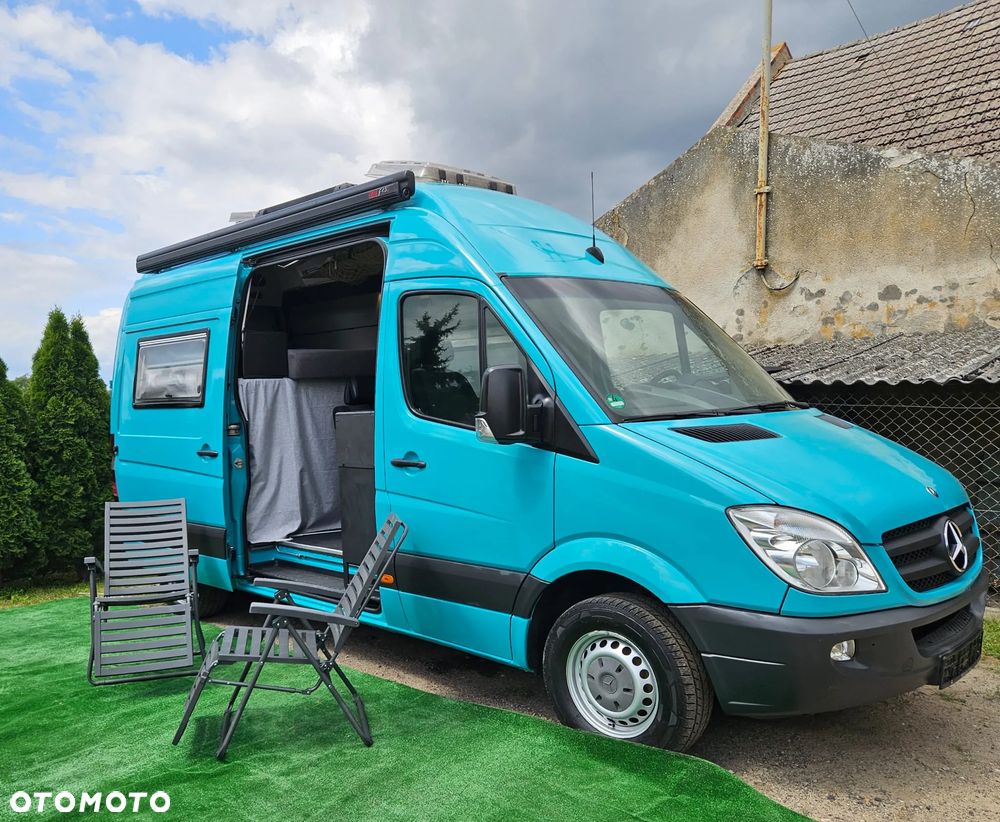 Mercedes-Benz Sprinter Camper - 10
