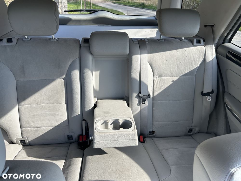 Mercedes-Benz ML 300 CDI 4Matic 7G-TRONIC DPF BlueEFFICIENCY - 9