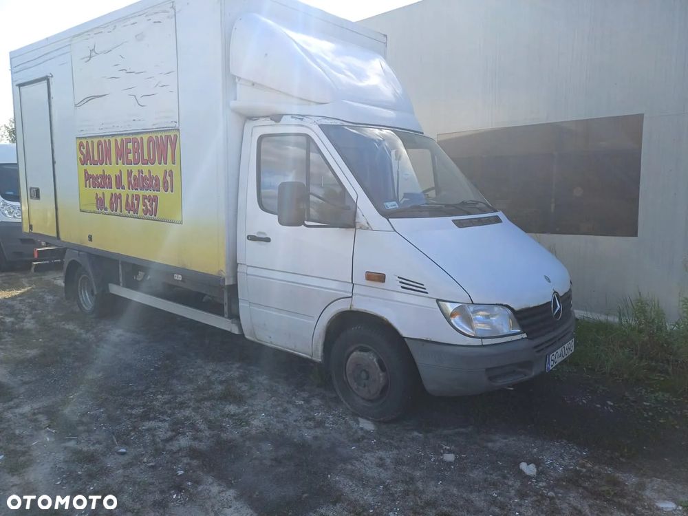 Mercedes-Benz Sprinter - 1