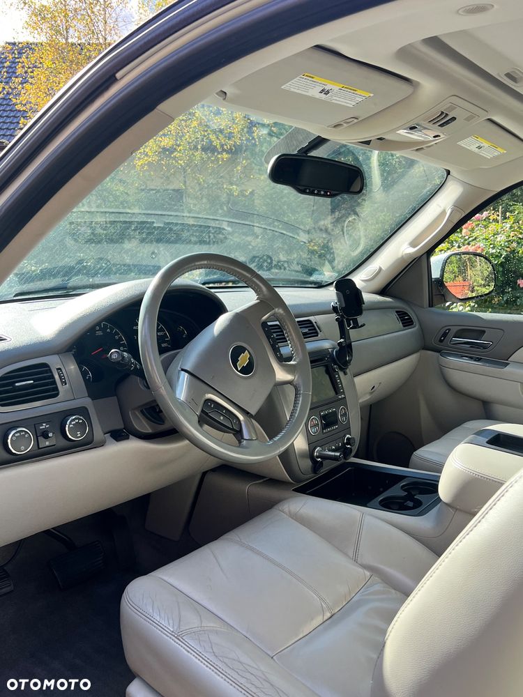 Chevrolet Tahoe - 5