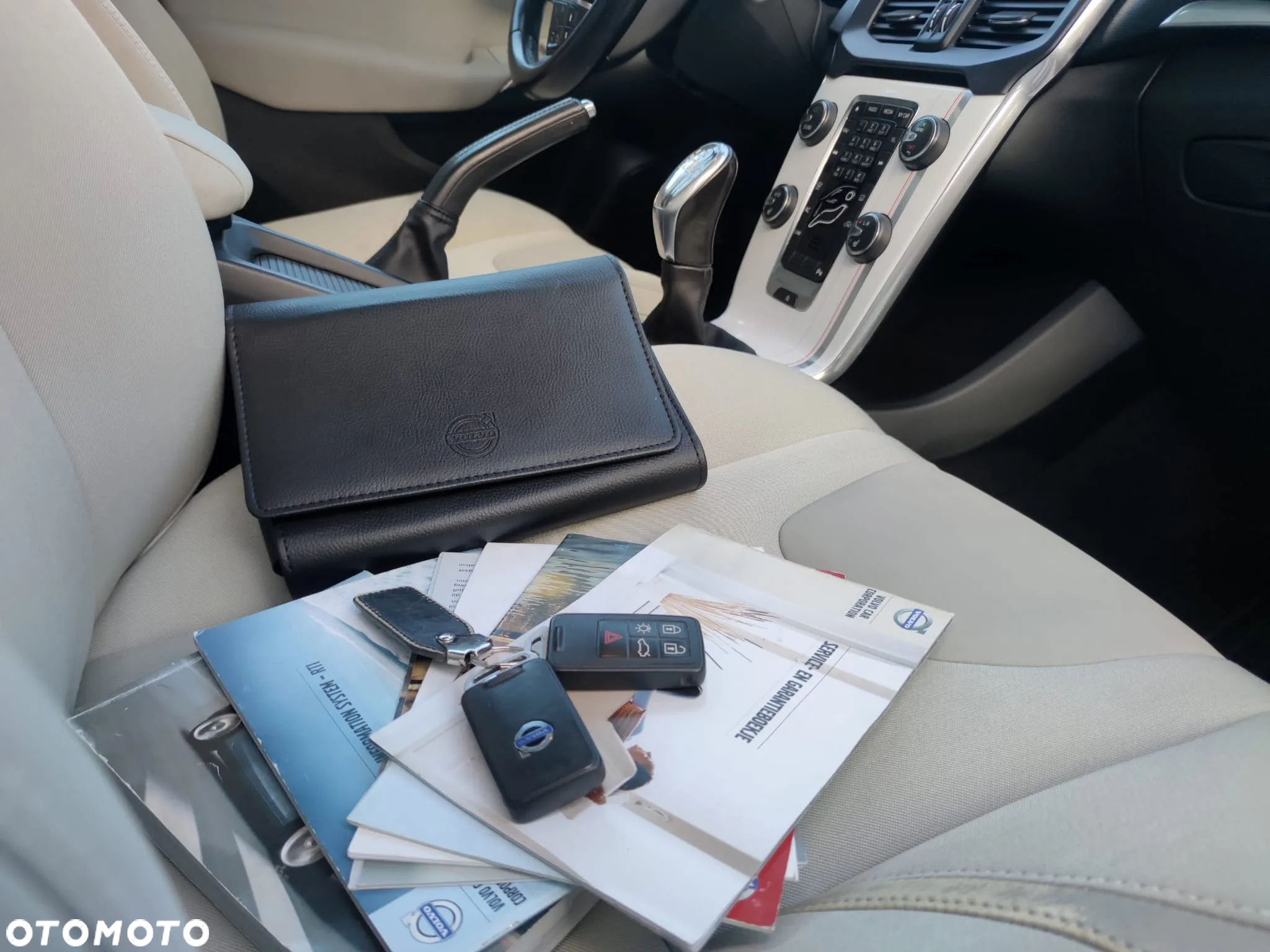 Volvo V40 D3 Momentum - 27