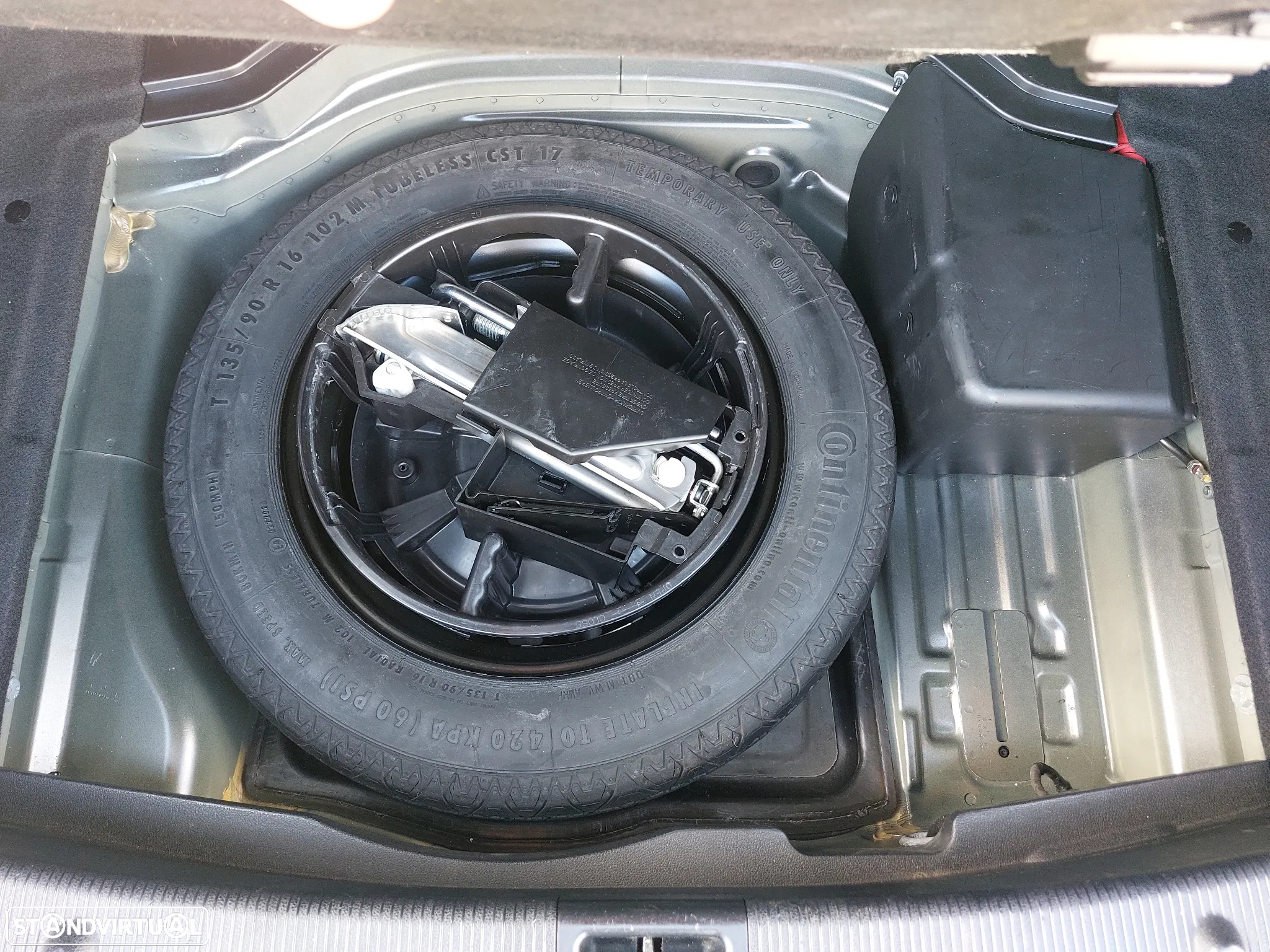 Mercedes-Benz E 250 CDi Avantgarde BlueEfficiency - 36