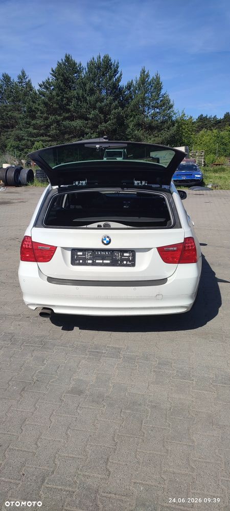 BMW Seria 3 318i Edition Exclusive - 3