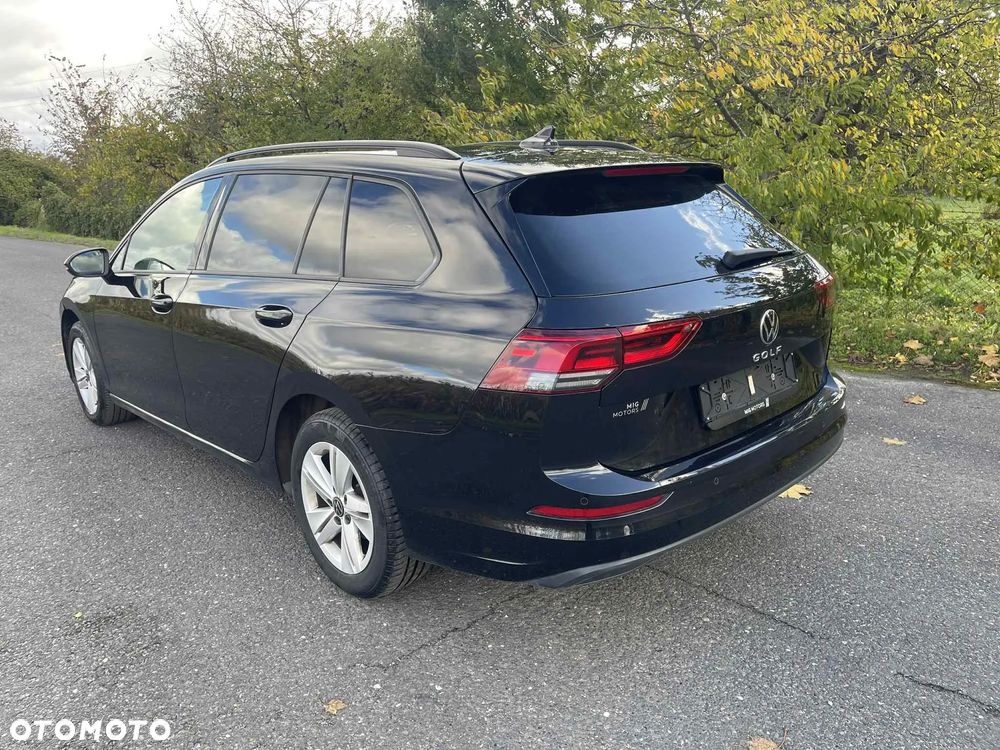 Volkswagen Golf Variant 2.0 TDI SCR Life - 8