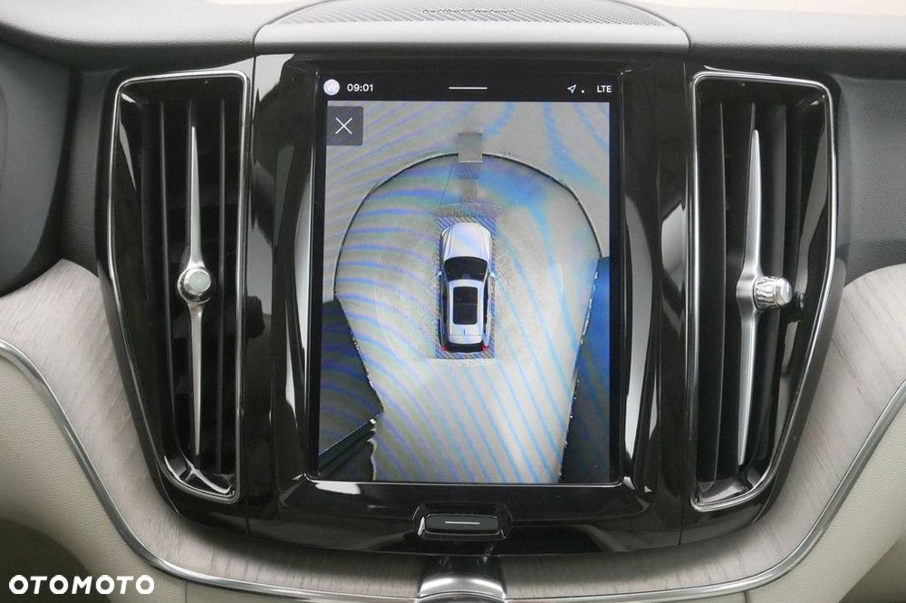 Volvo XC 60 - 22