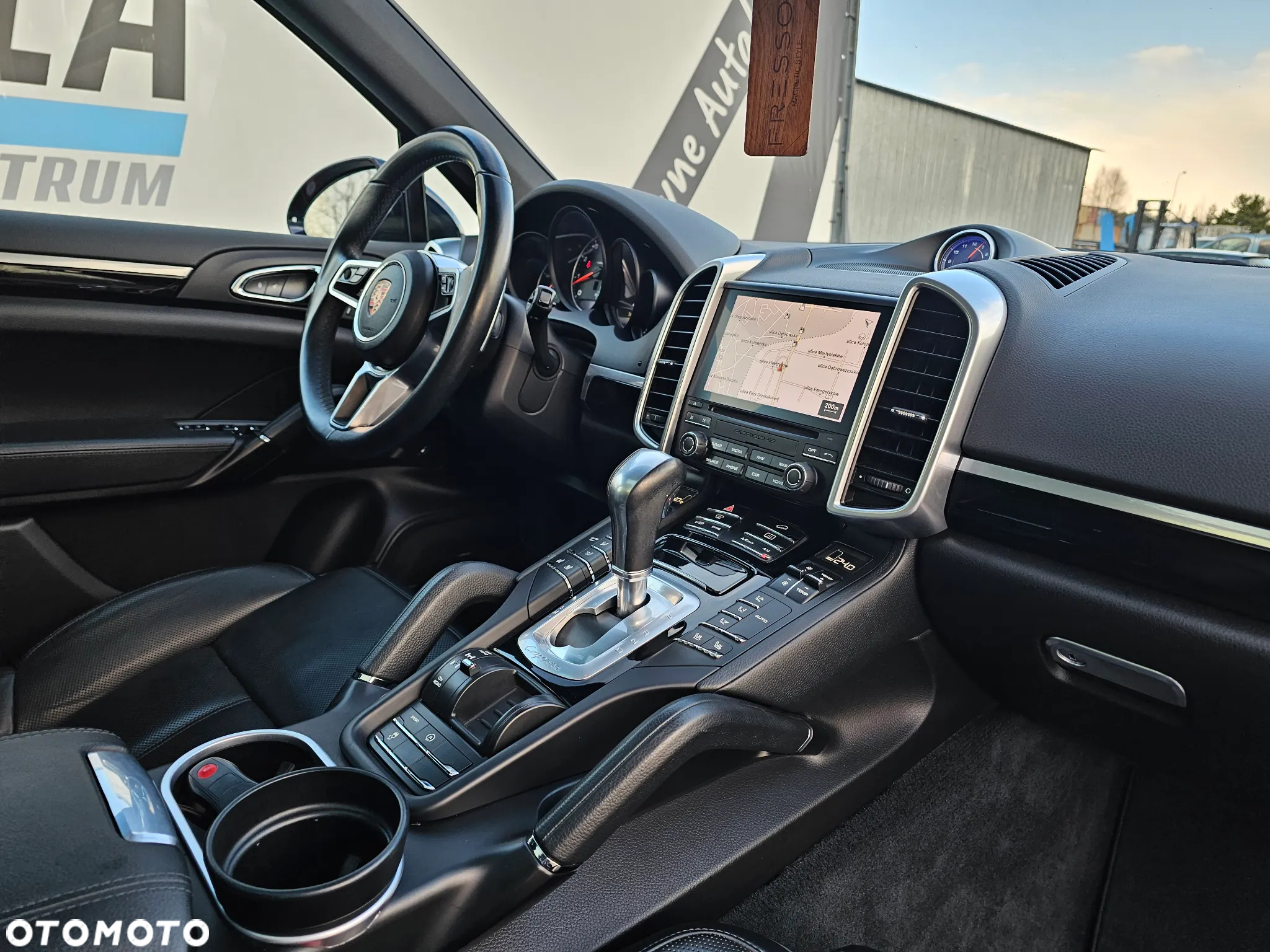 Porsche Cayenne Platinum Edition - 13