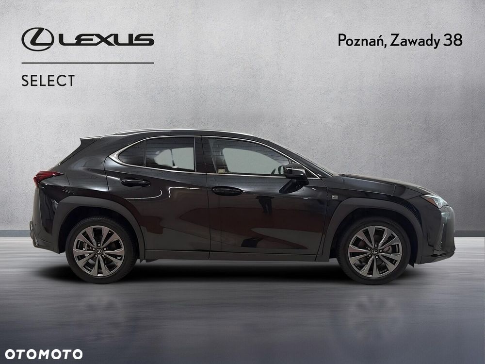 Lexus UX 300h F Sport Design - 5