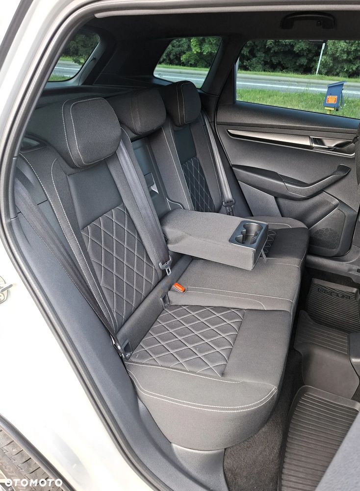 Skoda Karoq 2.0 TSI 4x4 DSG Sportline - 14