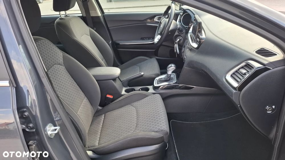 Kia Ceed 1.4 T-GDI DCT OPF Platinum Edition - 10