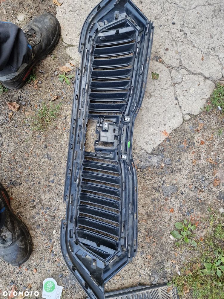 Atrapa grill  skoda  octavia IV - 3