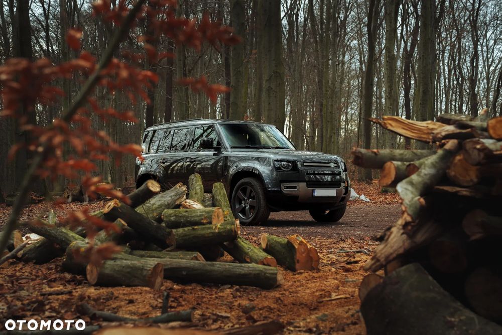 Land Rover Defender 3.0 D250 mHEV X-Dynamic HSE - 4