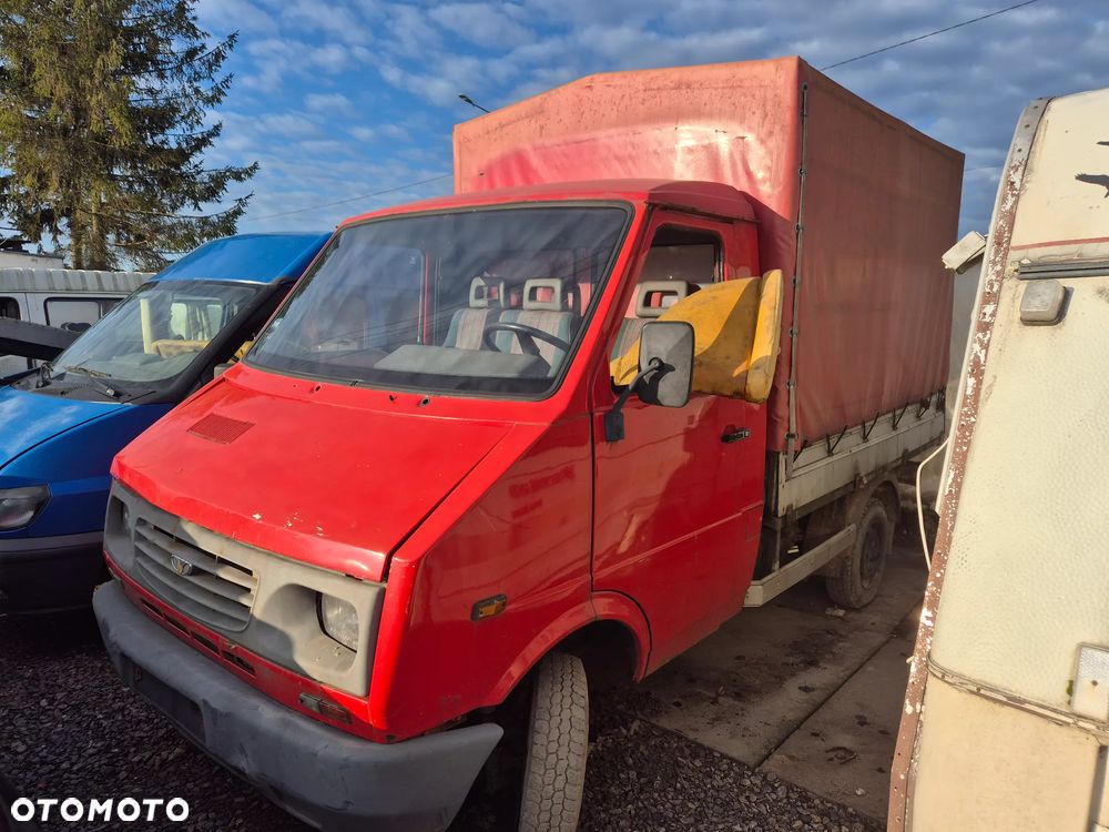 LUBLIN fotel fotele kanapa deska kokpit podsufitka boczek boczki klamka podłokietnik licznik prędkościomierz panel szyb