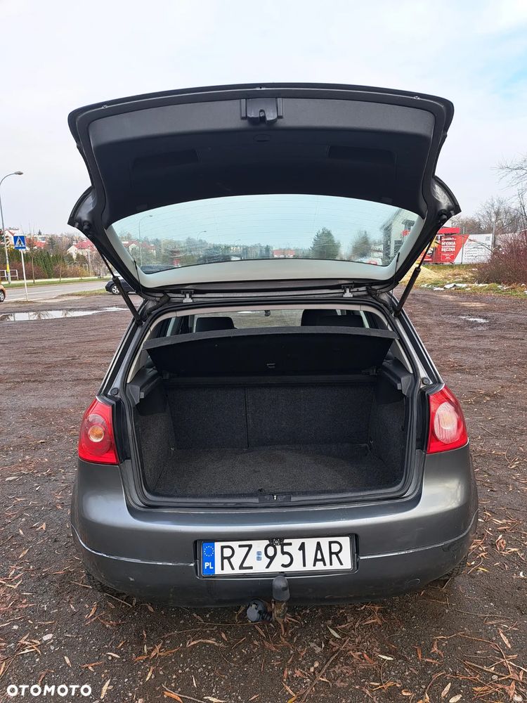 Volkswagen Golf 1.6 FSI Comfortline - 9