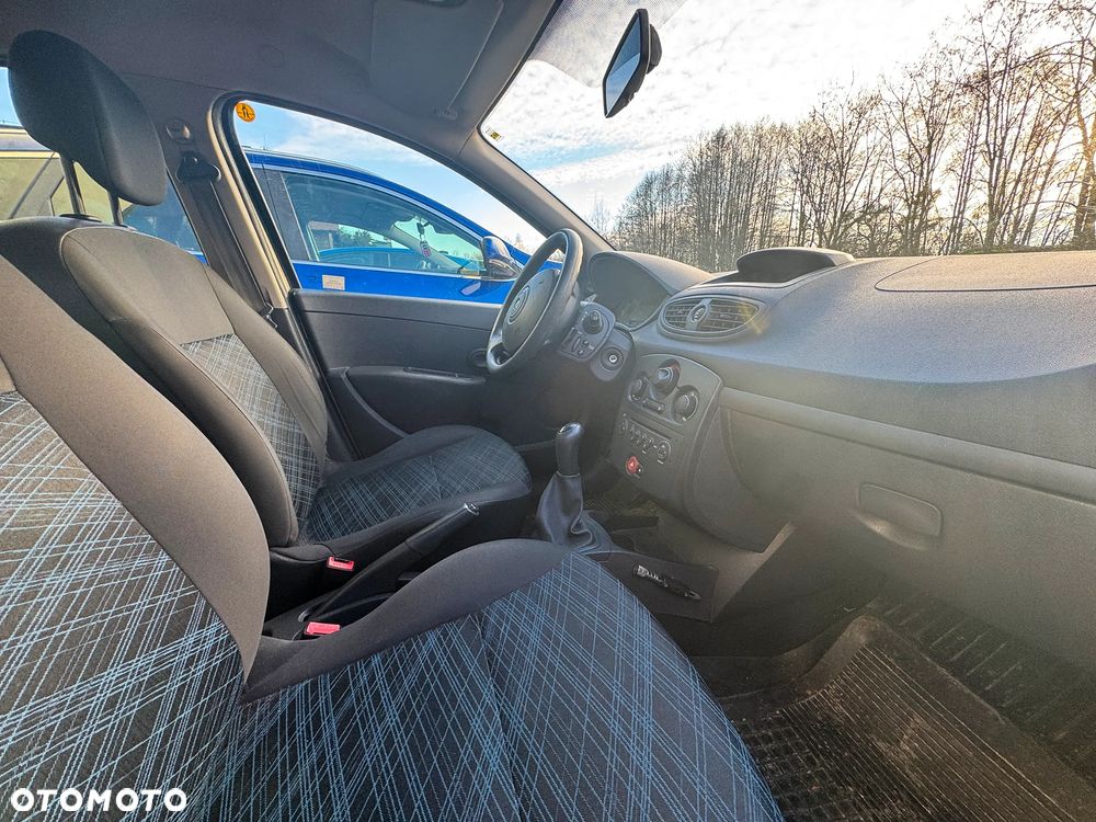 Renault Clio 1.2 16V Authentique - 20