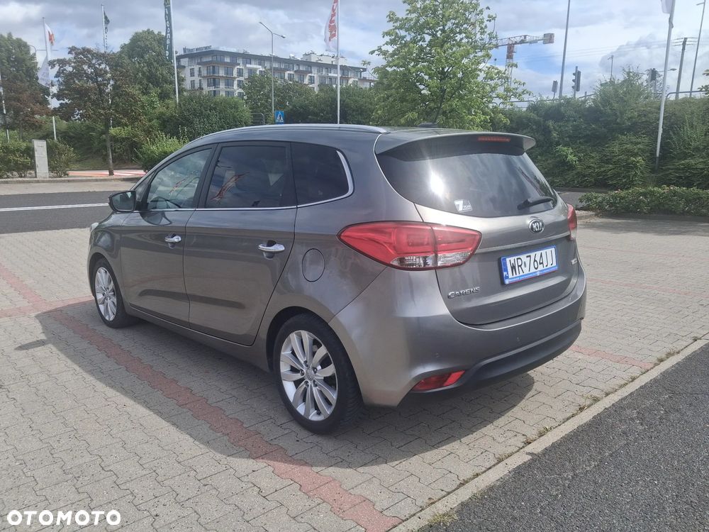 Kia Carens 1.7 CRDi 136 Fifa World Cup Edition - 3