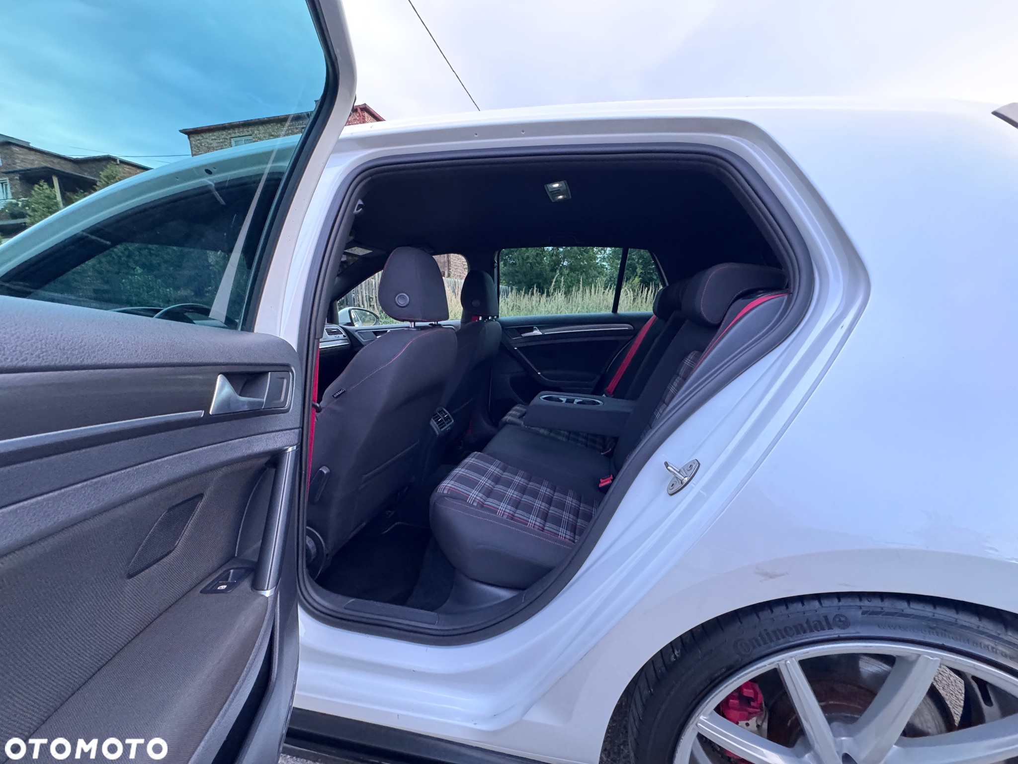 Volkswagen Golf VII 2.0 TSI GTI TCR DSG - 23