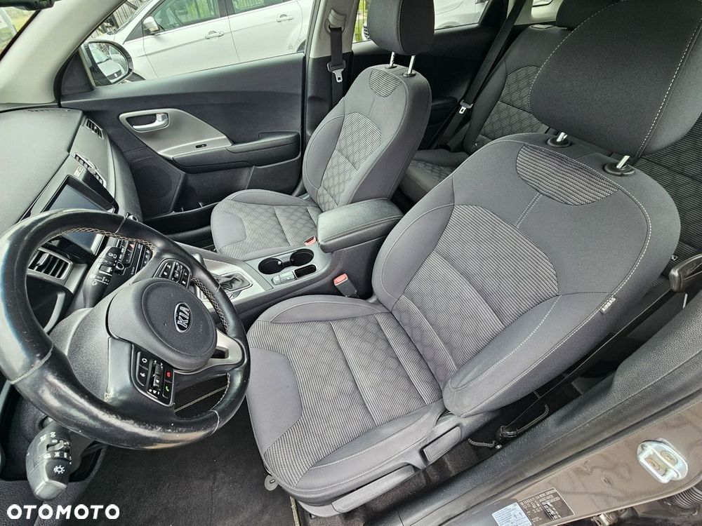 Kia Niro - 12