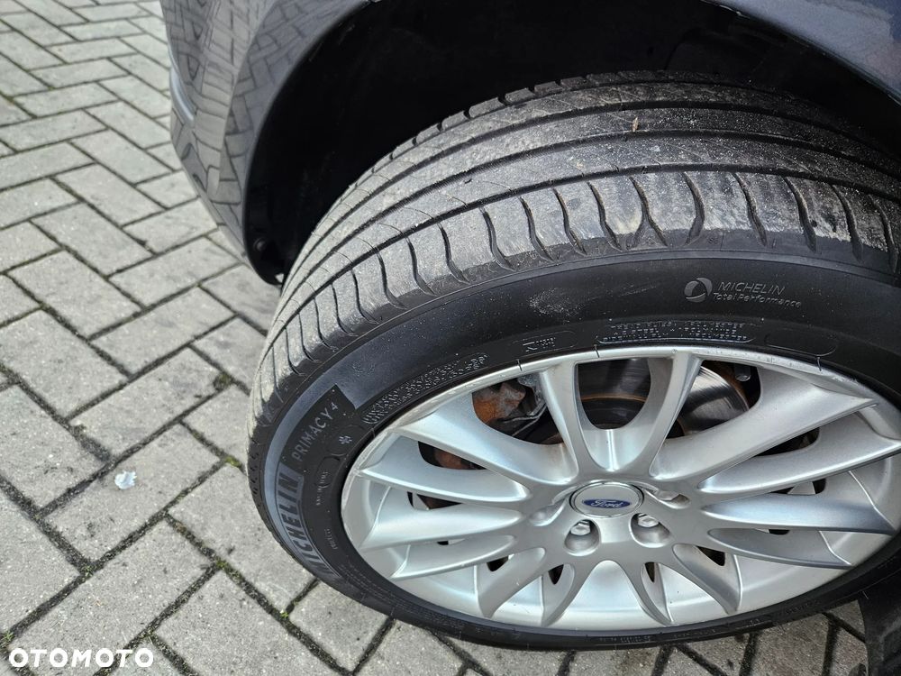 Ford Focus 1.8 Titanium - 22