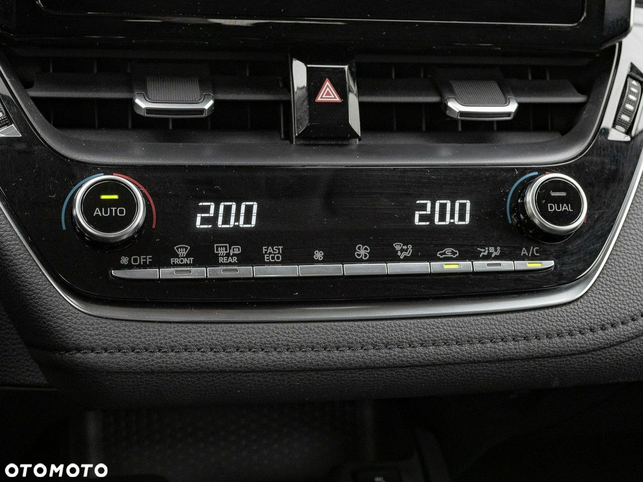 Toyota Corolla 1.8 Hybrid Comfort - 20